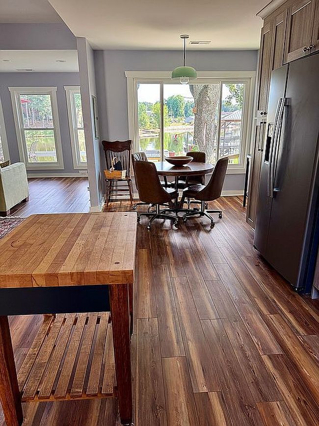 Photo of 255 Shore Ln