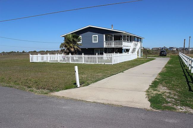 4023 1st St, Galveston, TX