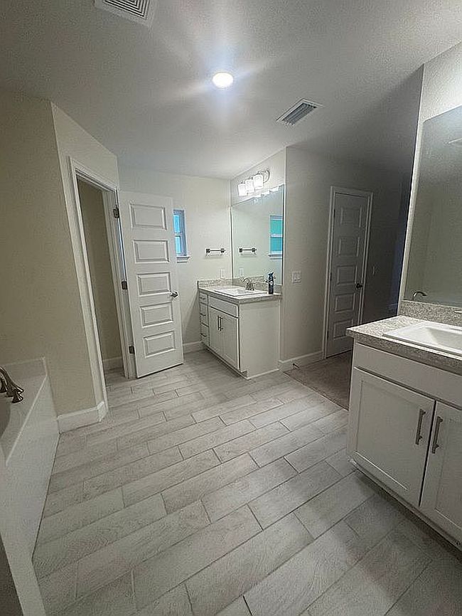 Photo of 7876 Van Eck Rd, North Port, FL