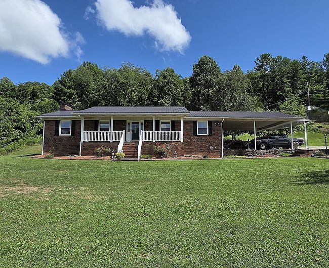 109 Barrel Dr, Gate City, VA