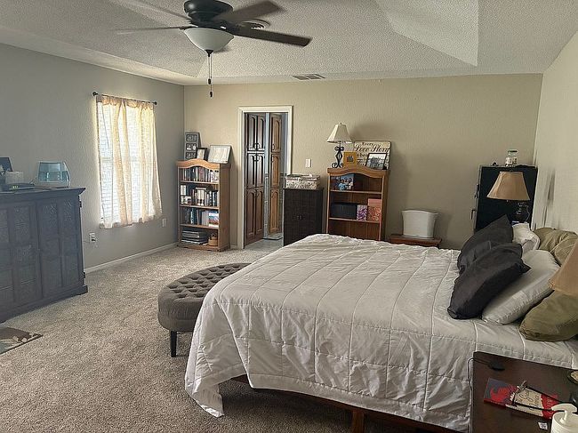 Image of 2584 Desert Hills Dr