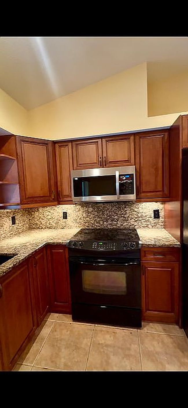 Photo of 1213 Se 12th Ln, Cape Coral, FL