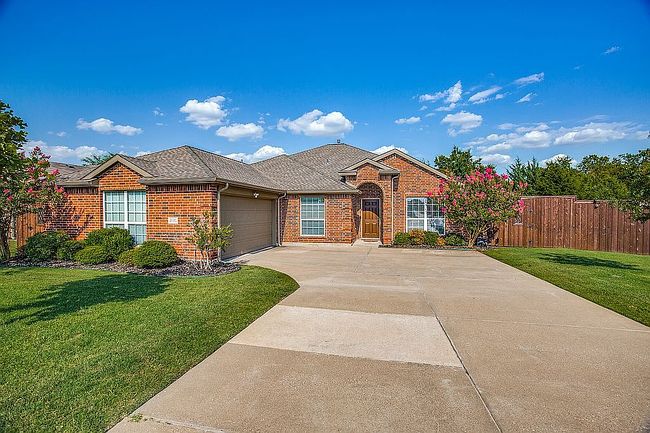 Photo of 2020 Gleaner Dr, Rockwall, TX