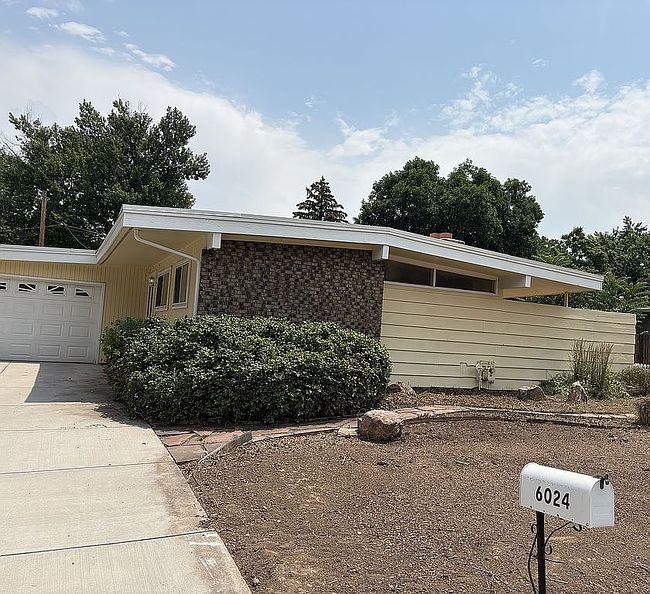 Photo of 6024 S Pearl St, Centennial, CO