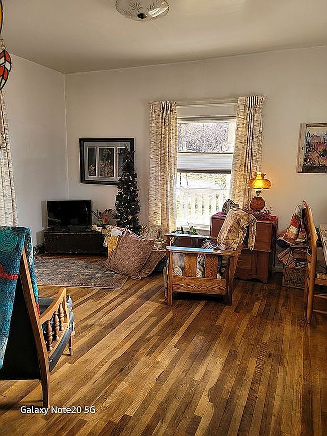 Photo of 105 Park St, Thompson Falls, MT