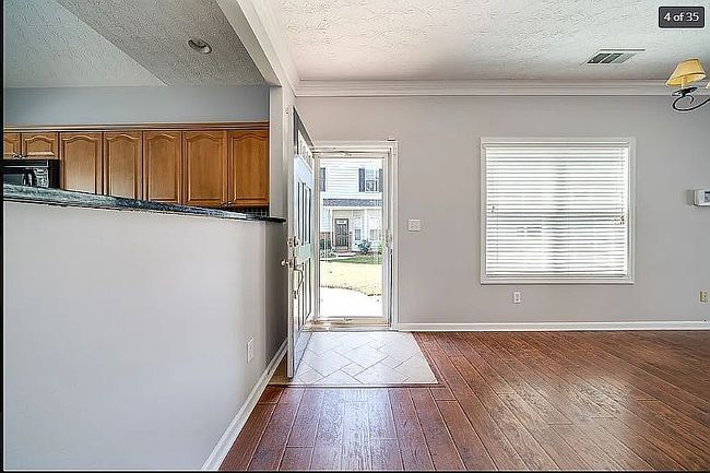 Photo of 941 Pike Forest Dr, Lawrenceville, GA