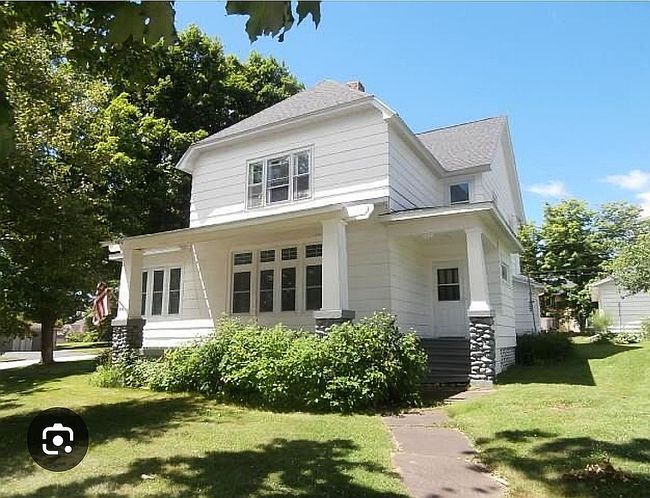 Photo of 118 S 5th St, Crystal Falls, MI