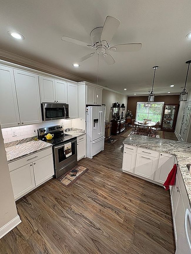 Image of 123 Long Dr