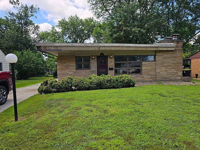 Photo of 731 Dale St, Normal, IL