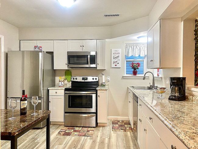 Additional photo 3 of property located at 947 Fern Ridge Rd