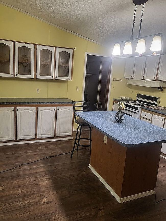 Photo of 6514 Amy Boyle Rd, Brookfield, OH