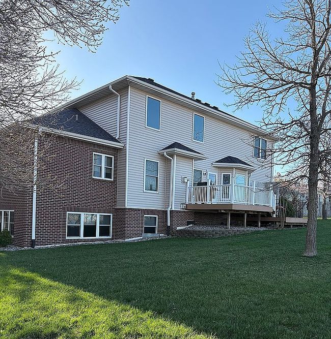 Image of 1719 N Oak St