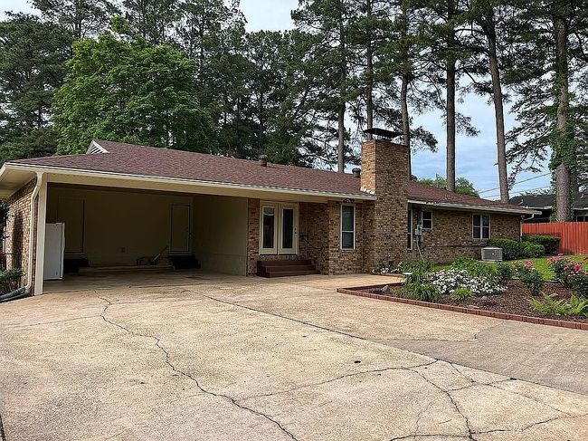 Image of 1221 Bluebird Hill Dr