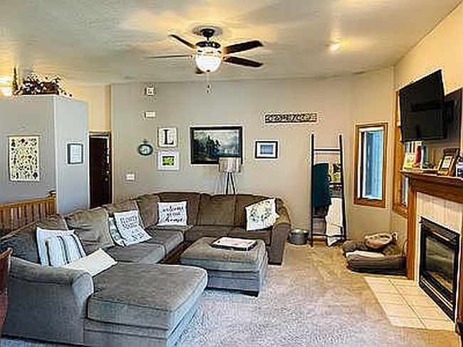 Photo of 2434 Queen Dr, Sidney, NE