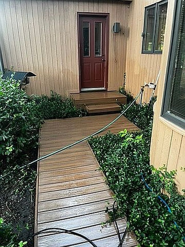 Photo of 207 Grandview Ct, North Manchester, IN