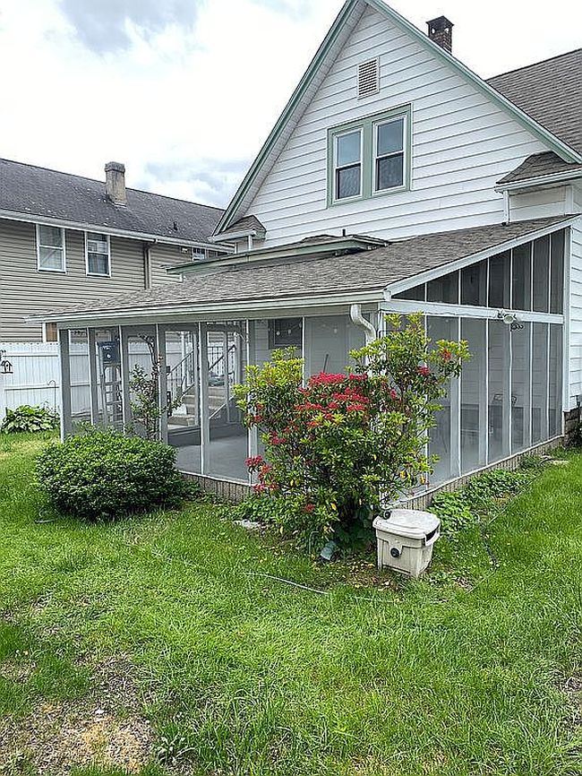Photo of 265 W Main St, Pt Jervis, NY