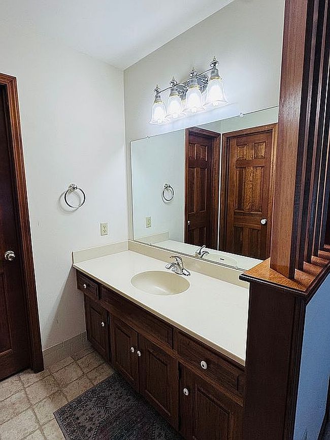 Photo of 6230 Marion Ave, Kansas City, MO