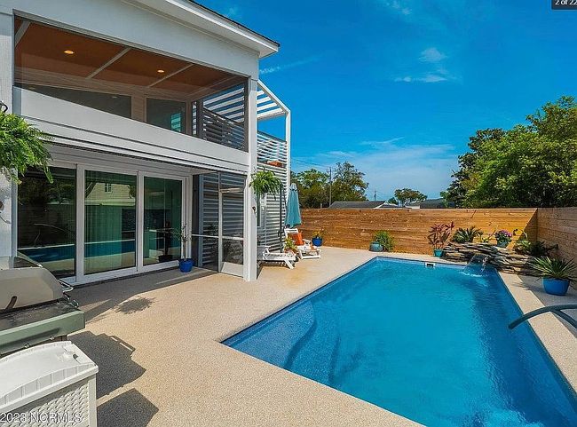 Photo of 315 Goldsboro Ave, Carolina Beach, NC