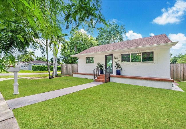 Additional photo 1 of property located at 6500 Sw 37th St