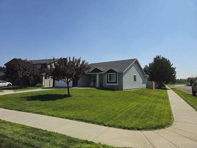 Additional photo 2 of property located at 2229 W Mikaela Ct