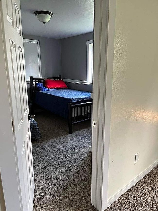 Image of 1099 Three Point Ave