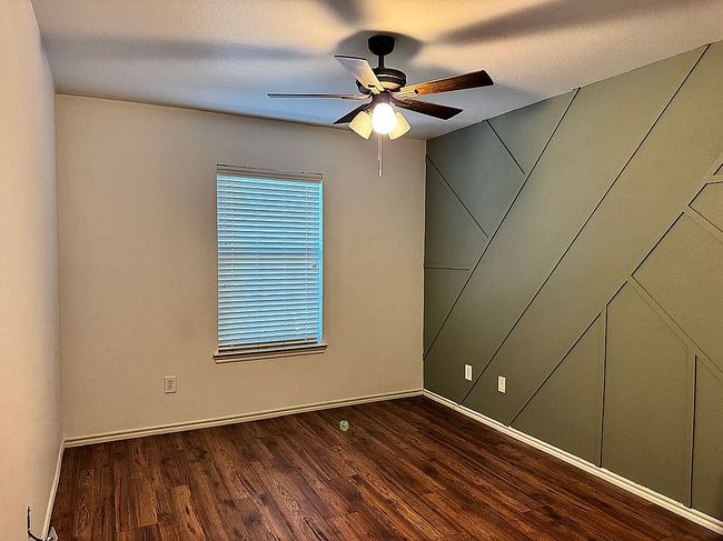 Additional photo 3 of property located at 244 Turnberry Ln