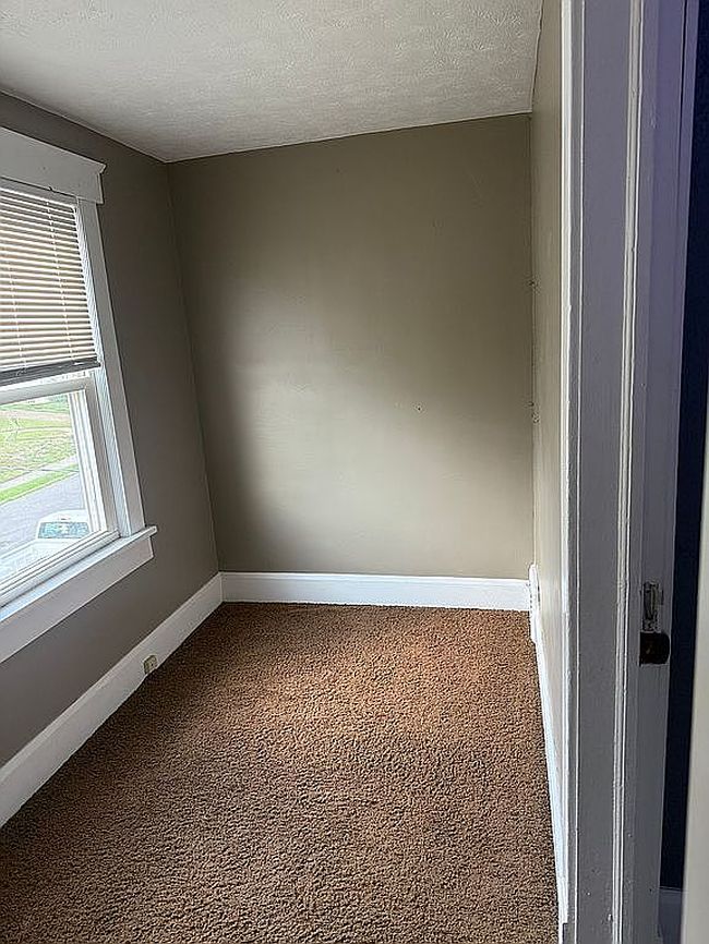 Photo of 910 22nd St Nw, Canton, OH