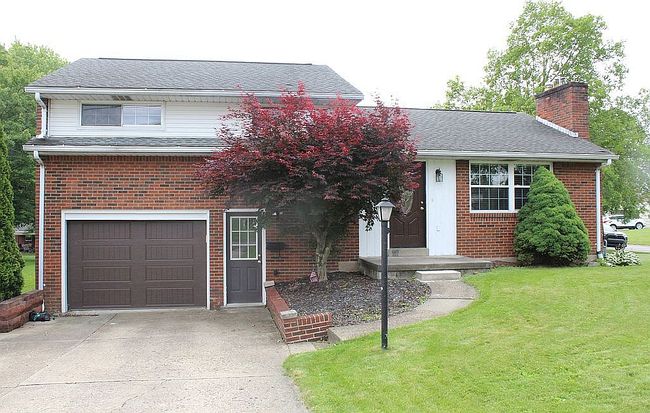 Photo of 2724 Russell Dr, New Kensington, PA