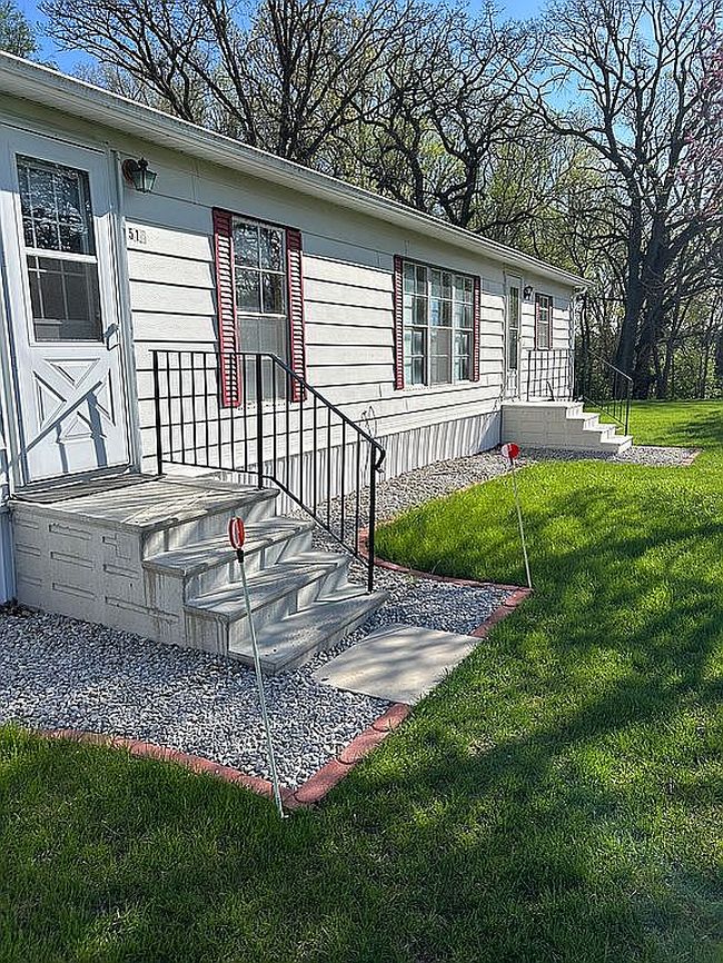 Image of 518 Main St