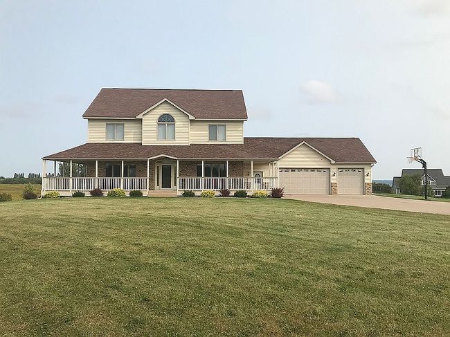 27682 709th St, Lake City, MN