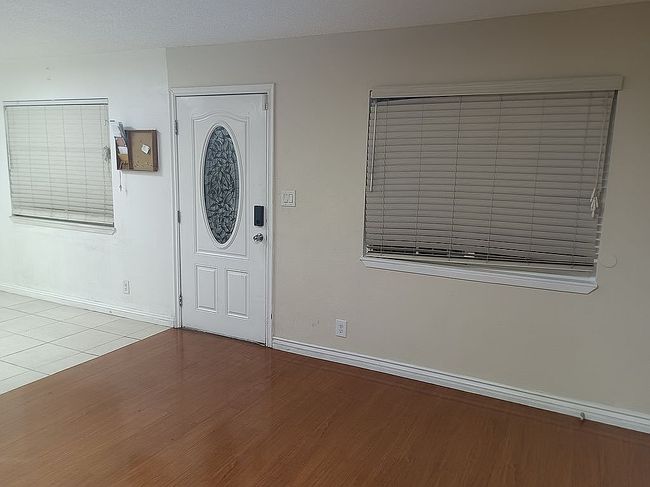 Additional photo 1 of property located at 3328 Myrtle Ave