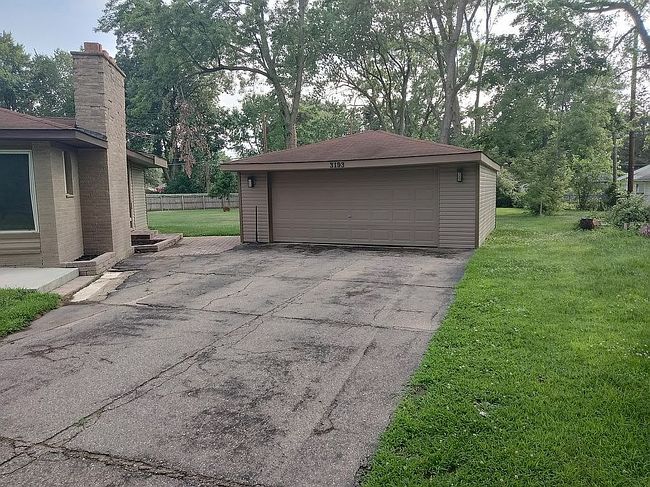Photo of 3193 Howe Ct, Waterford, MI
