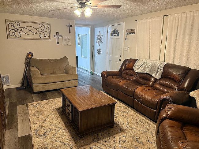 Photo of 403 S Arkansas Ave, Bloomburg, TX