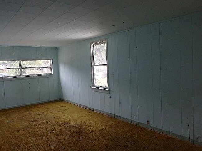 Additional photo 3 of property located at 429 S Sunset St