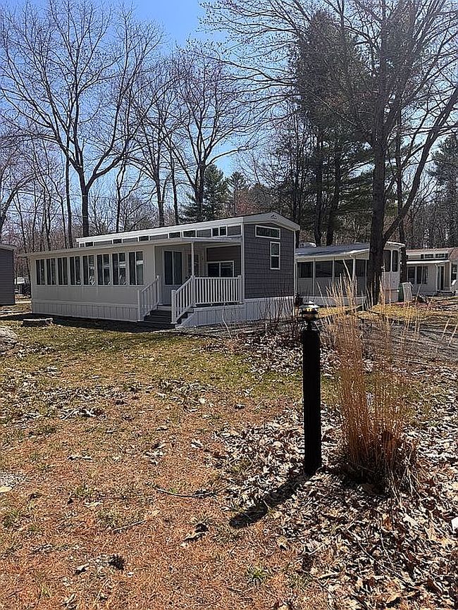 Image of 150 Chapel Rd #909