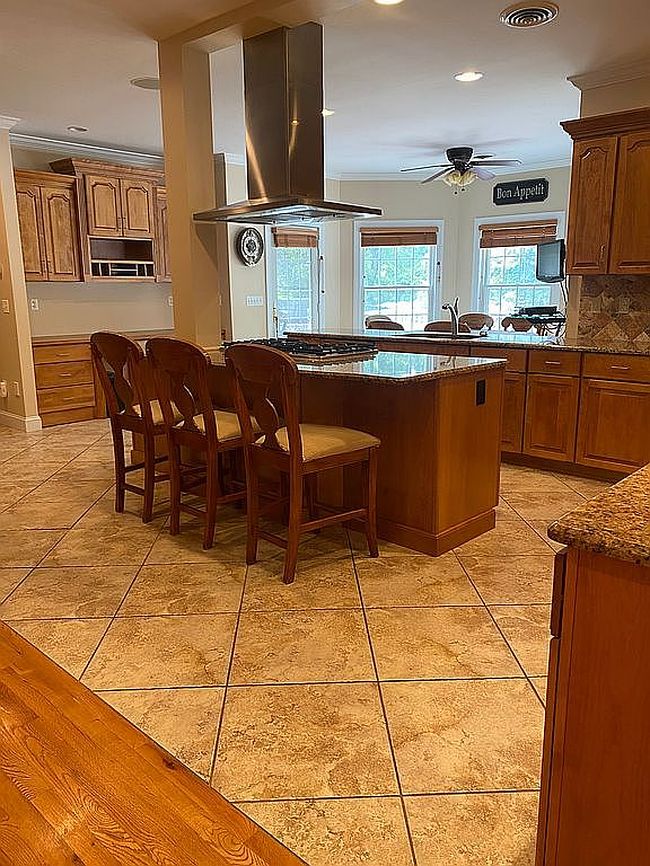 Photo of 30 Somerset Ln, Warwick, NY