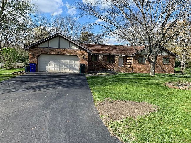 Image of 1740 Illini Dr