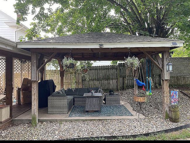 Photo of 318 W Main St, Valley View, PA