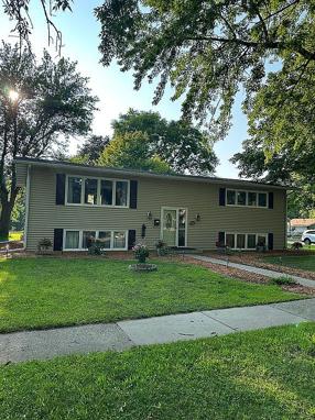 Image of 1321 N 4th St