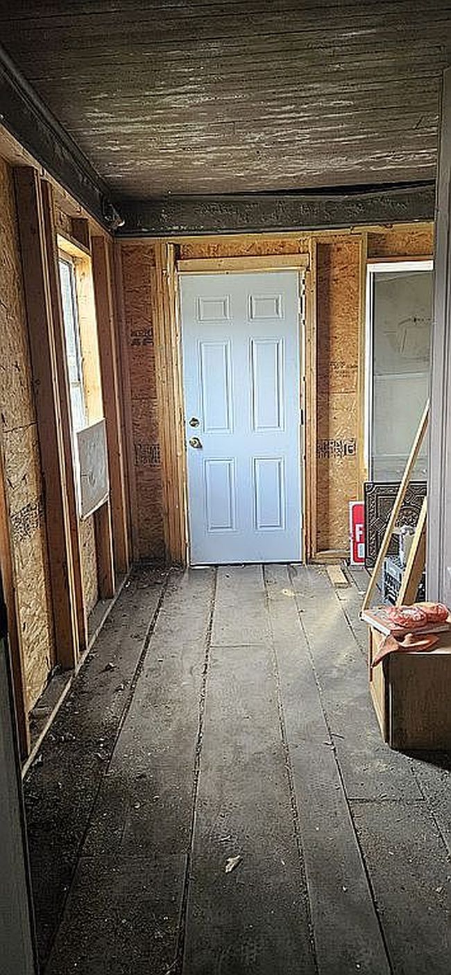 Photo of 2100 Lansing St, Detroit, MI