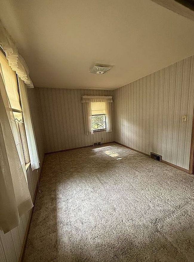 Image of 1204 Maple St