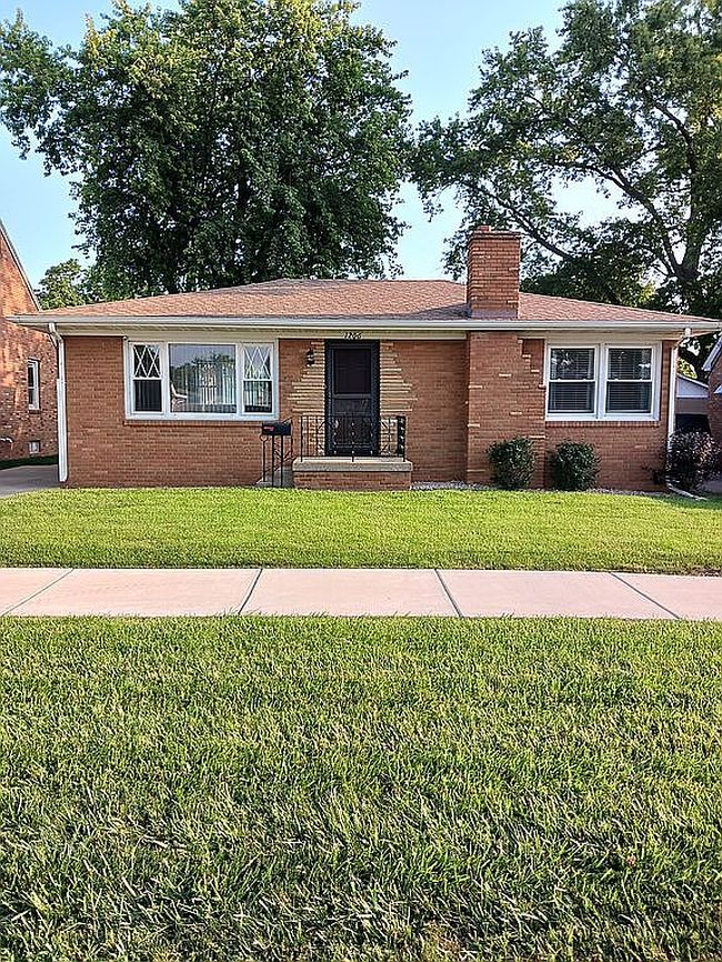 Photo of 1206 W Bridge St, Streator, IL