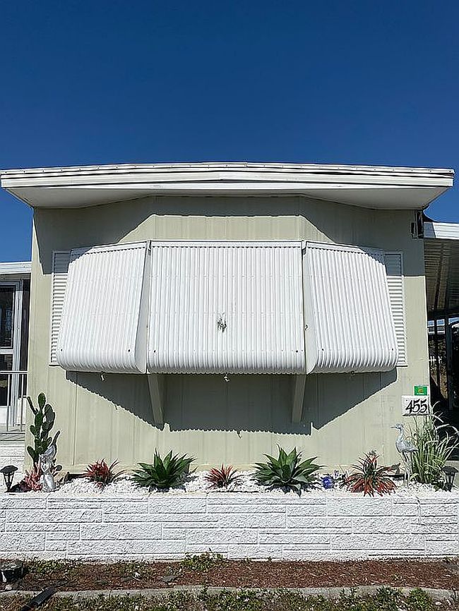 Photo of 455 Emden St, North Fort Myers, FL