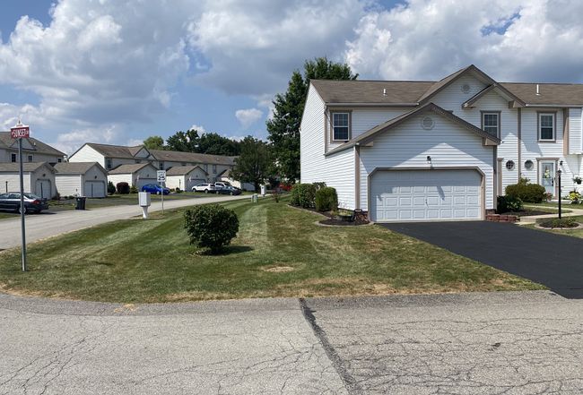 Photo of 793 Sunset Cir, Cranberry Twp, PA