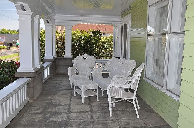 Photo of 301 W Main St, Silverton, OR
