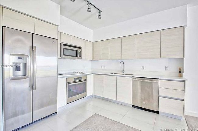 Additional photo 1 of property located at 4250 Biscayne Blvd Apt 1207