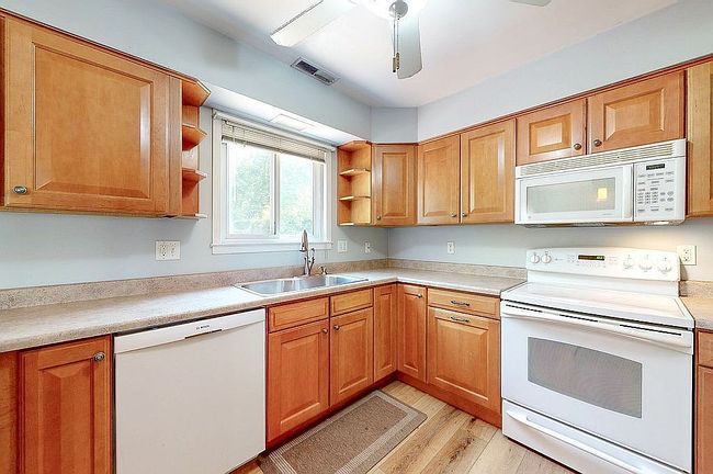 Additional photo 1 of property located at 302 40th Street Dr Se