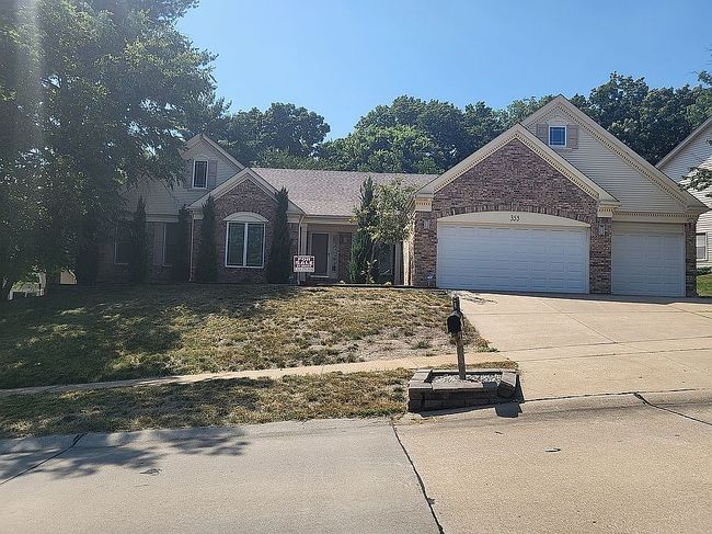 Photo of 355 Turnberry Place Dr, Wildwood, MO