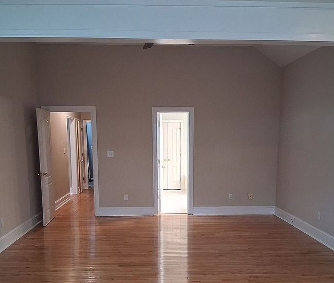 Preview of property located at 102 Portico Dr