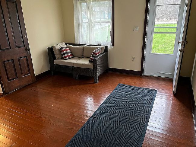 Image of 18665 Jackson Dr